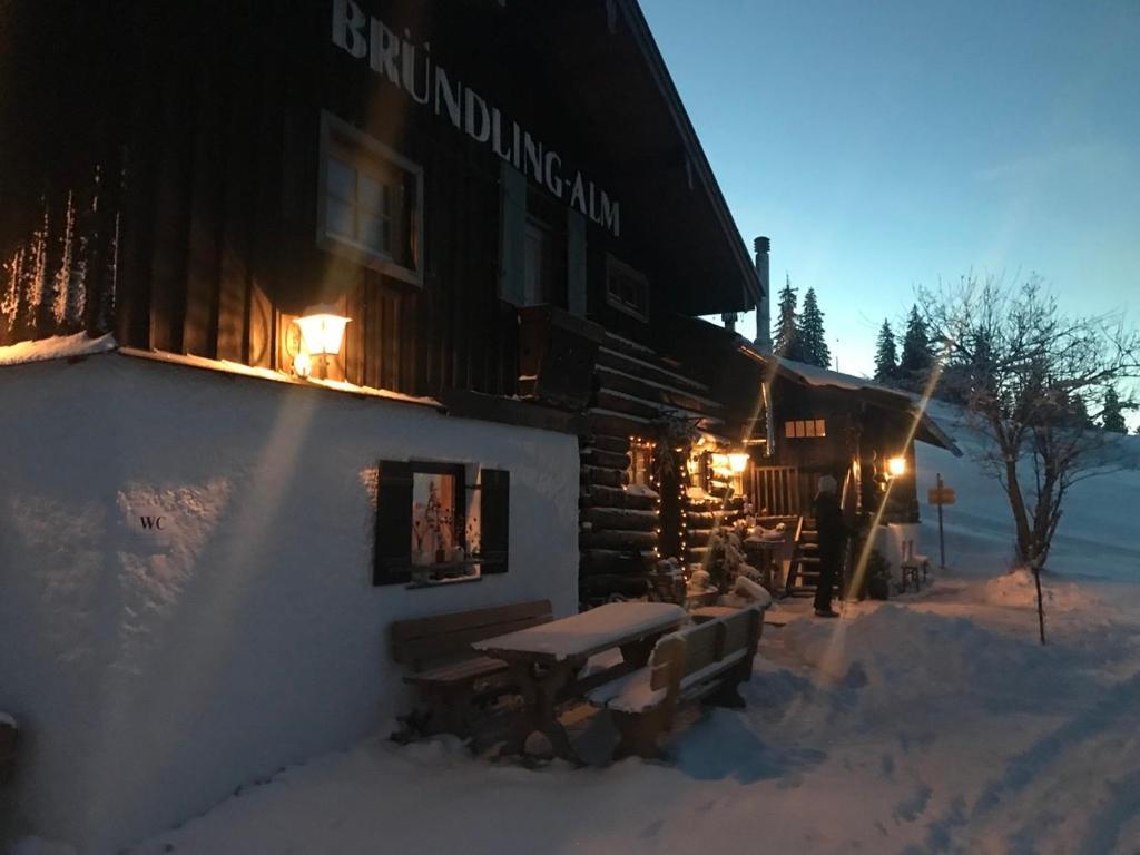 Bruendling-Alm Berggasthof Auf 1167M Auf Dem Hochfelln Bergen  Buitenkant foto